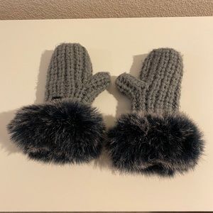 Surell Cable Knit Mittens